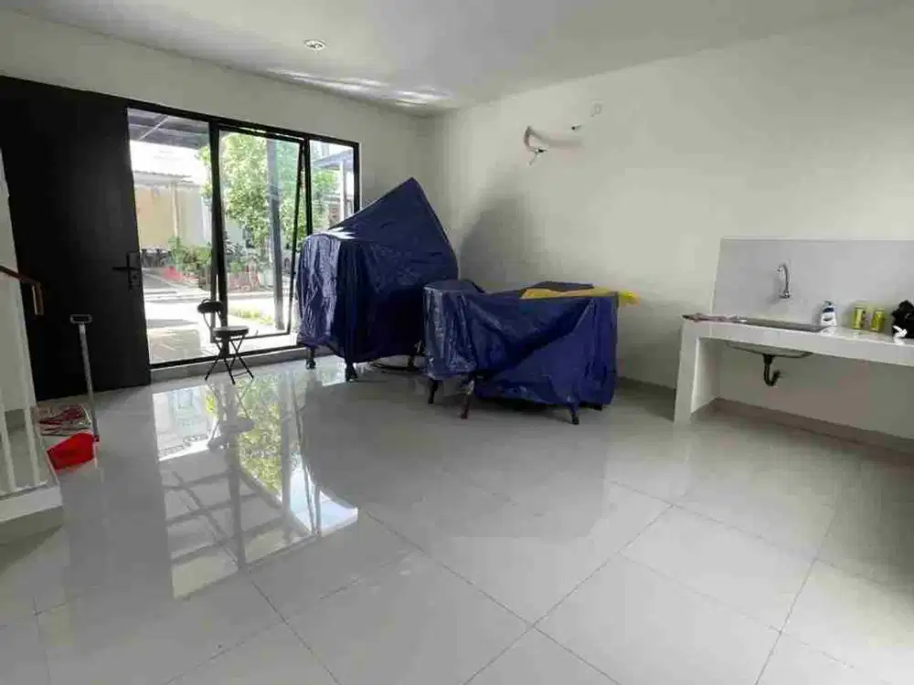 DISEWAKAN RUMAH STRATEGIS di JAKARTA GARDEN CITY CAKUNG JAKWRTA TIMUR