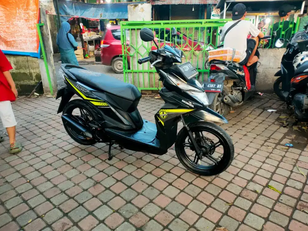 Honda Beat ECO 110cc Pajak Hidup Tahun 2016