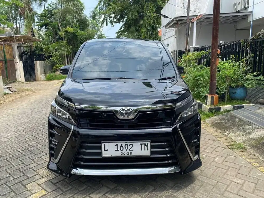 Voxy 2.0 2018, Rekord Servis