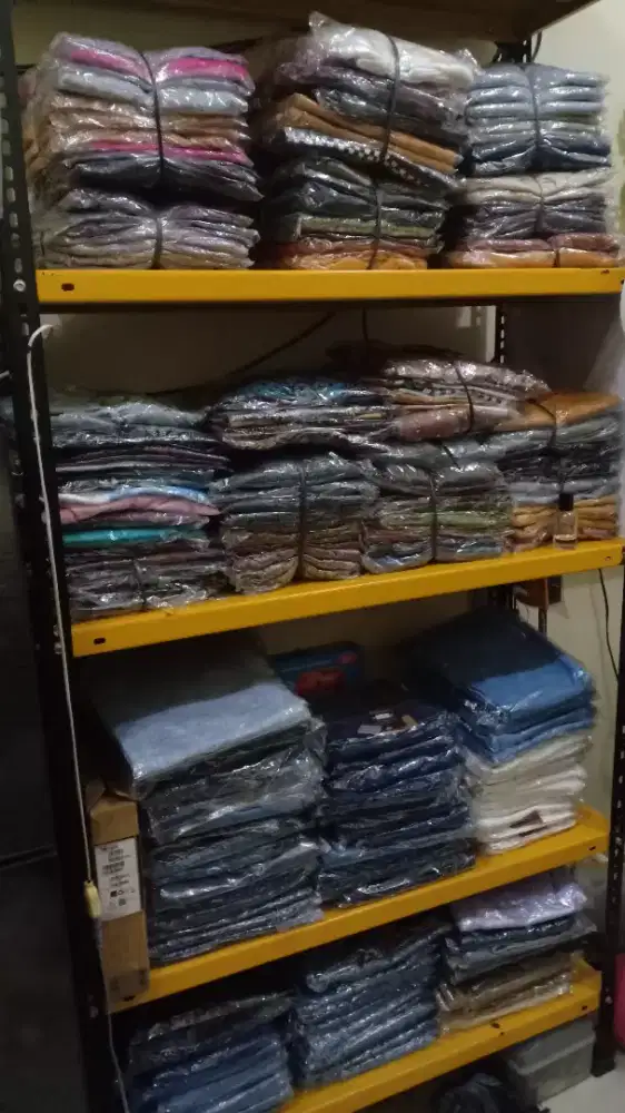 Fashion Wanita/Cardigan rajut  & Celana.