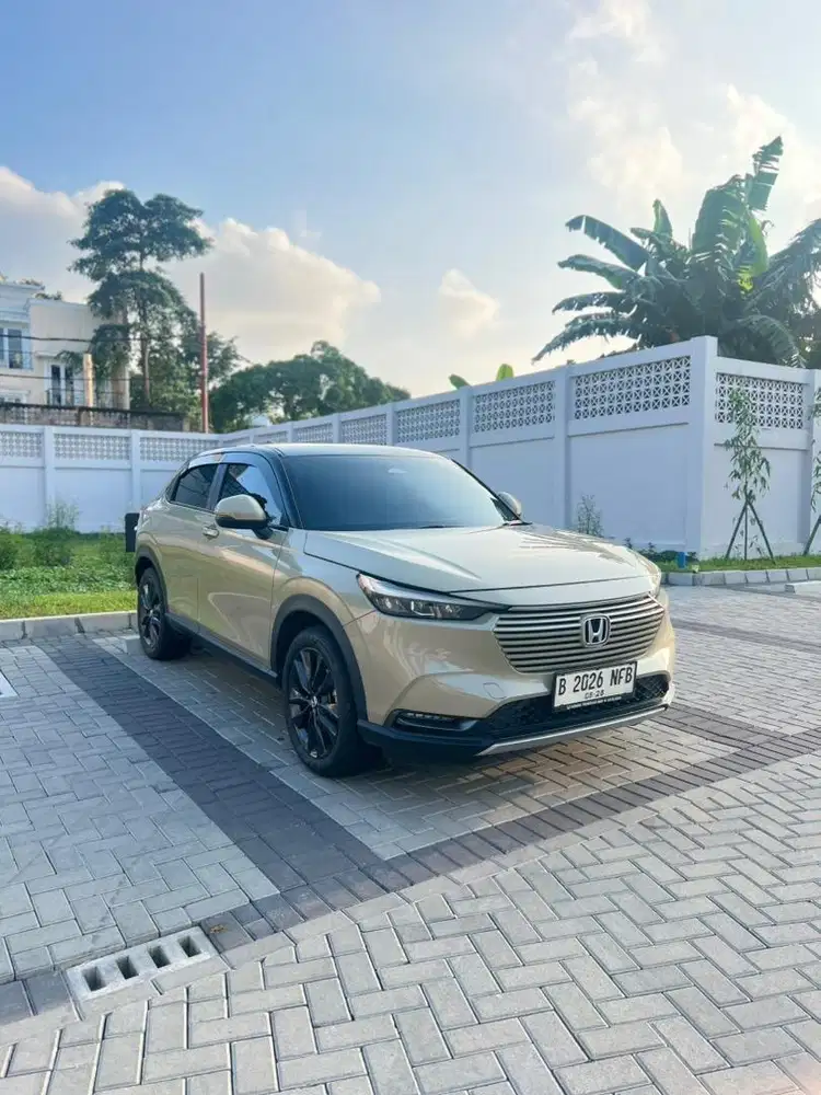 NEW Honda HRV Special Edition AT SAND KHAKI 2022 Like New Mulus Low KM