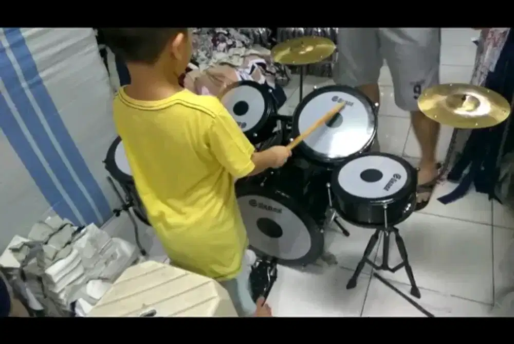 Drum mini utk si kecil latian