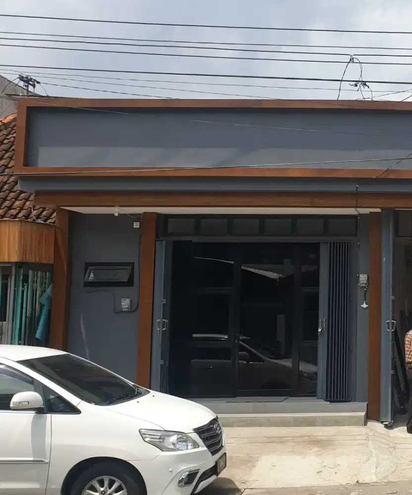 Toko disewakan di raya sidodadi