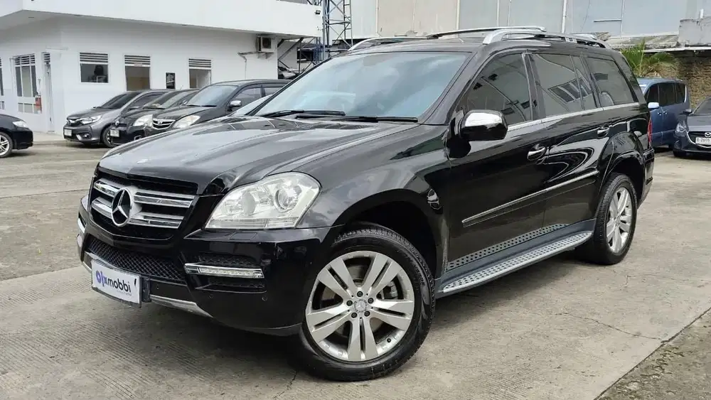 Pajak Panjang - Mercedes-Benz GL500 5.5 Bensin-AT 2010