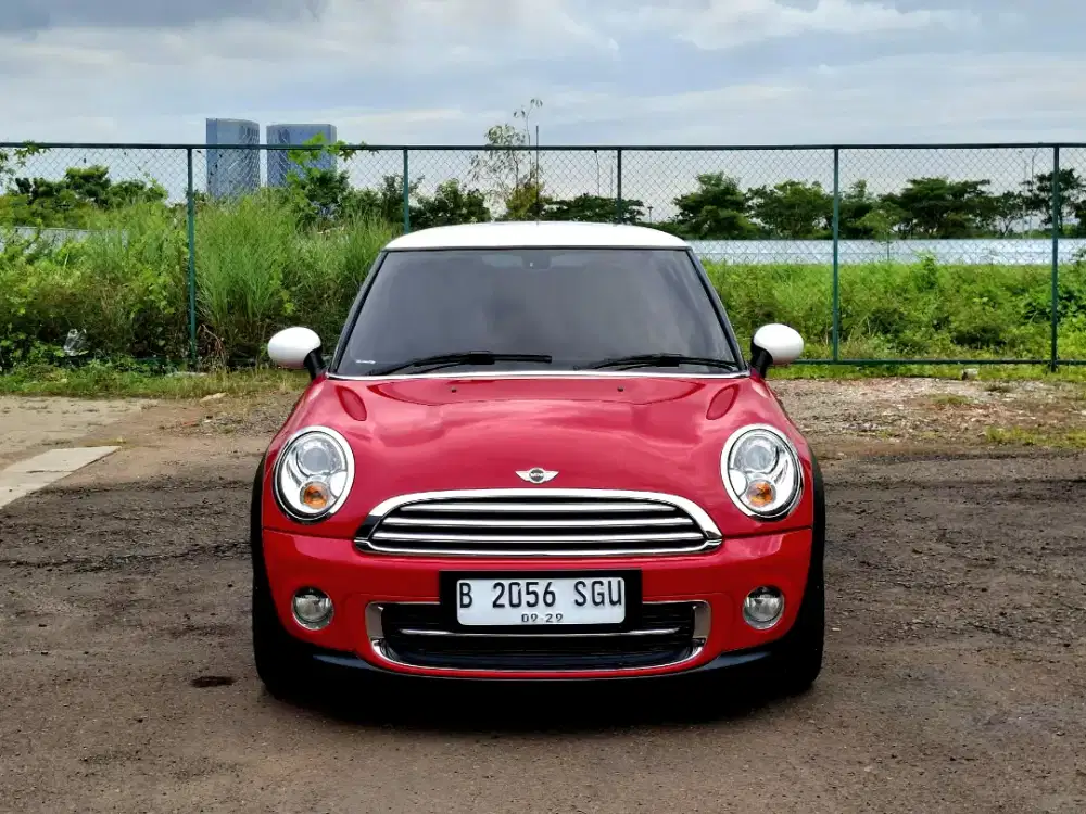 Mini Cooper 1.6 AT. Tahun 2014.merah. low km. Perfect cond