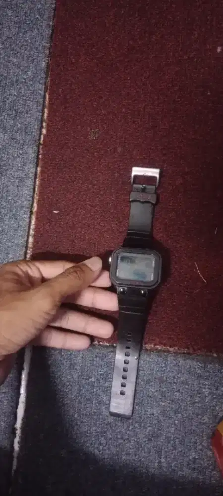 Jam levis levi's casio