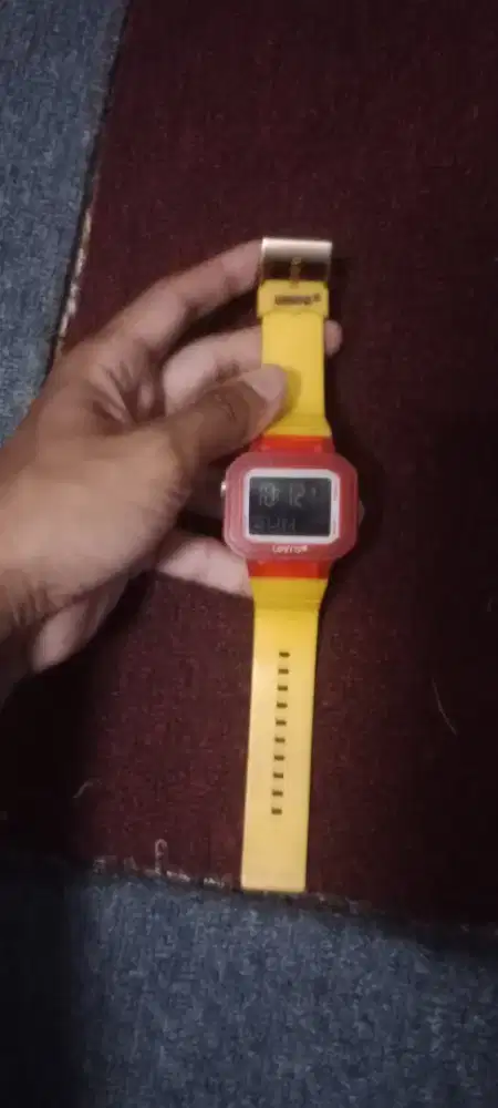 Jam levis levi's casio