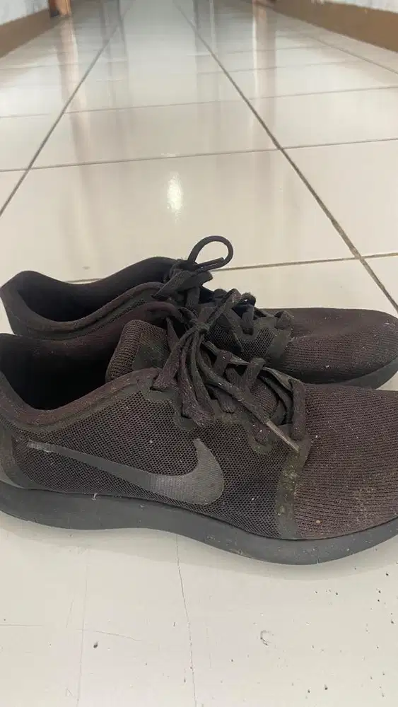 Sepatu Nike bisa nego