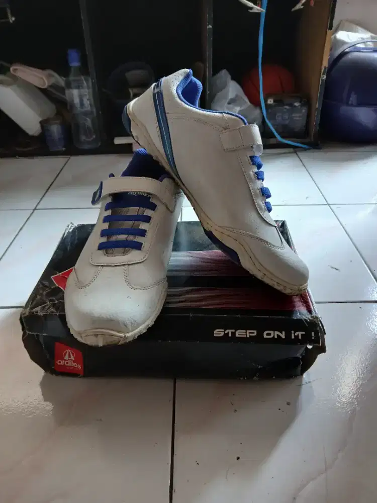 Sepatu Ardiles D&Y