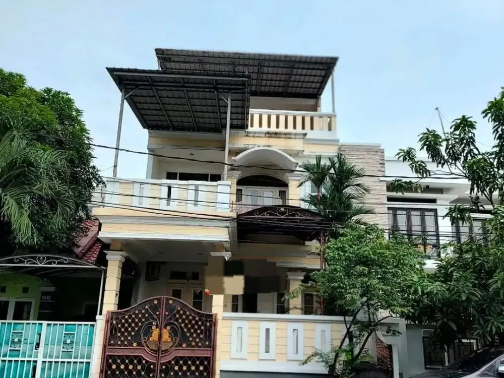 Disewakan rumah di Bulevar Hijau Harapan indah Bekasi