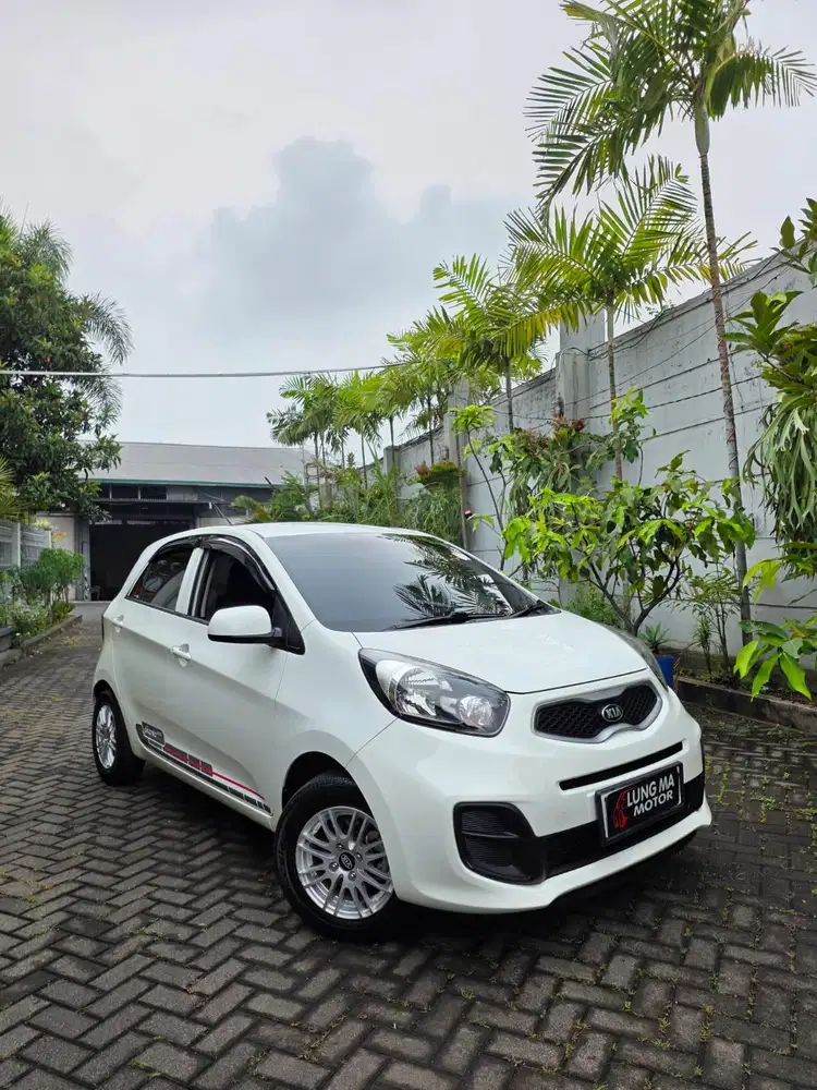 KIA Picanto Morning 2014 km rendah