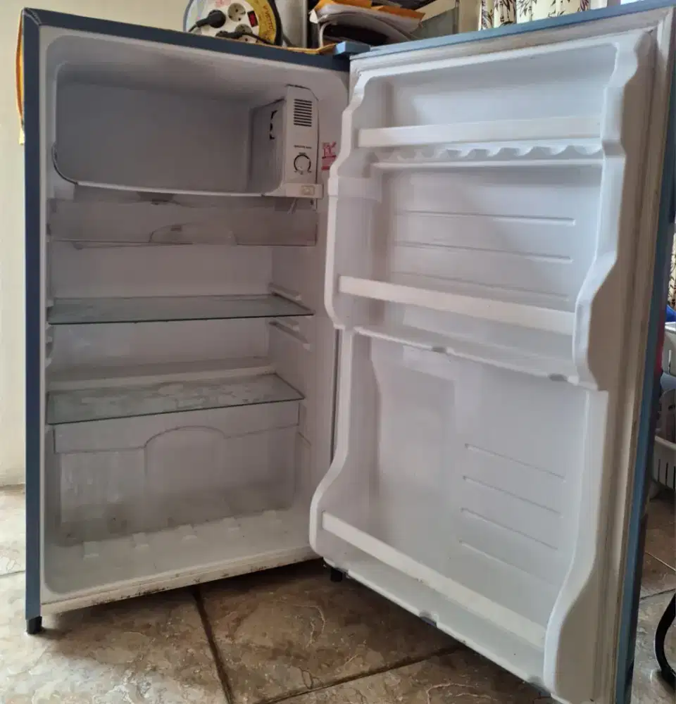 Kulkas Sharp Kirei III Sakura Series 1 Pintu