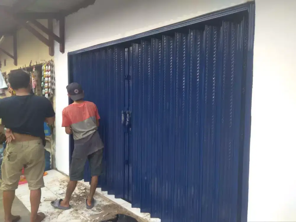 Rolling door baru folding gate murah