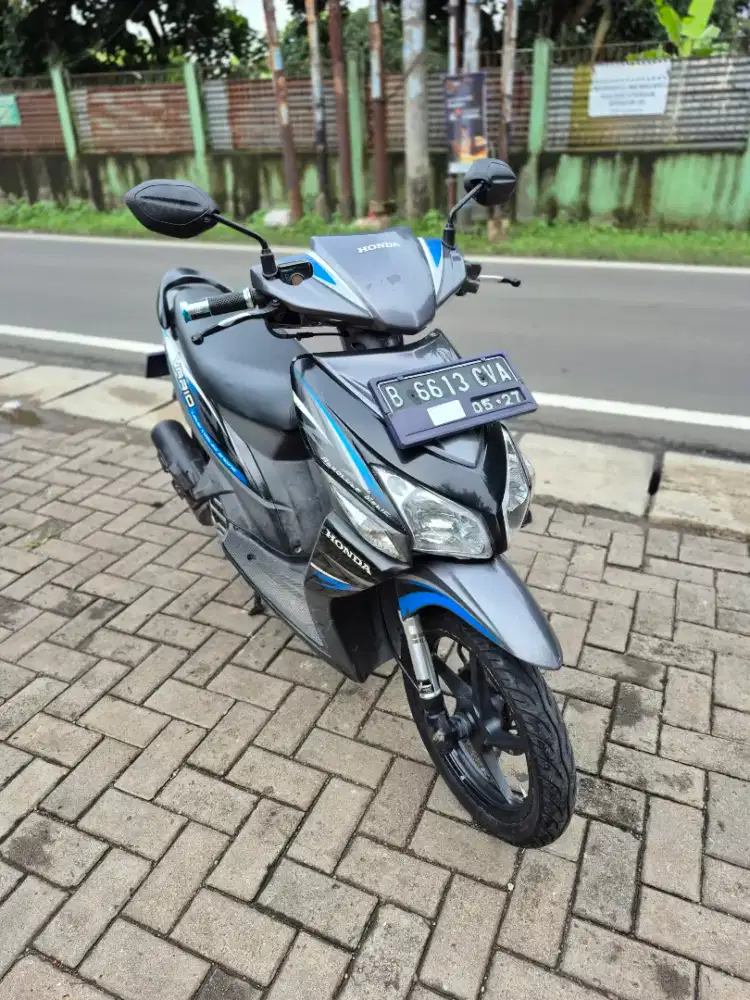 Dijual Honda Vario karbu tahun 2012