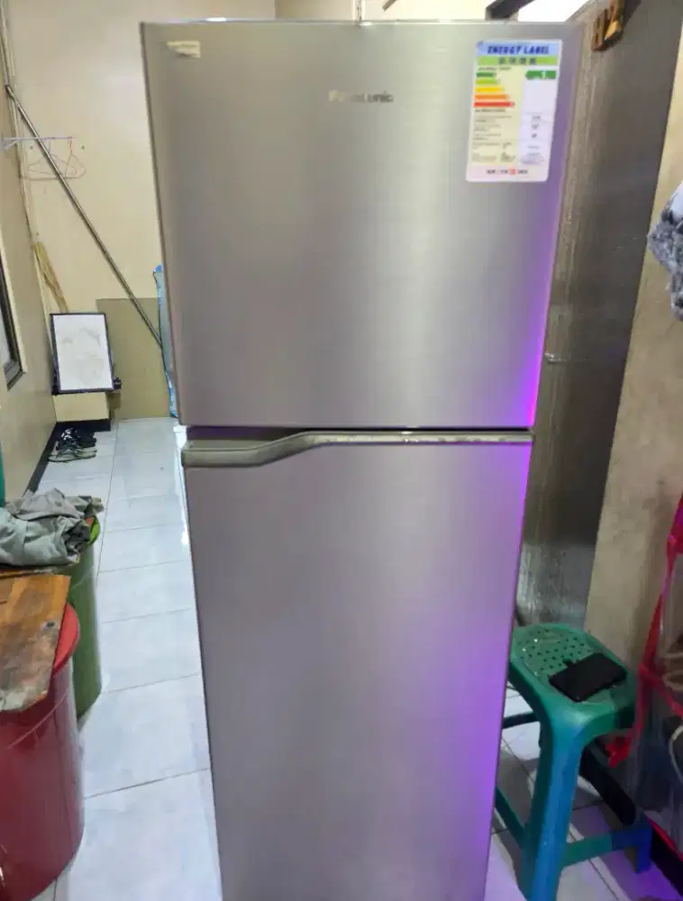 kulkas 2 pintu panasonic inverter