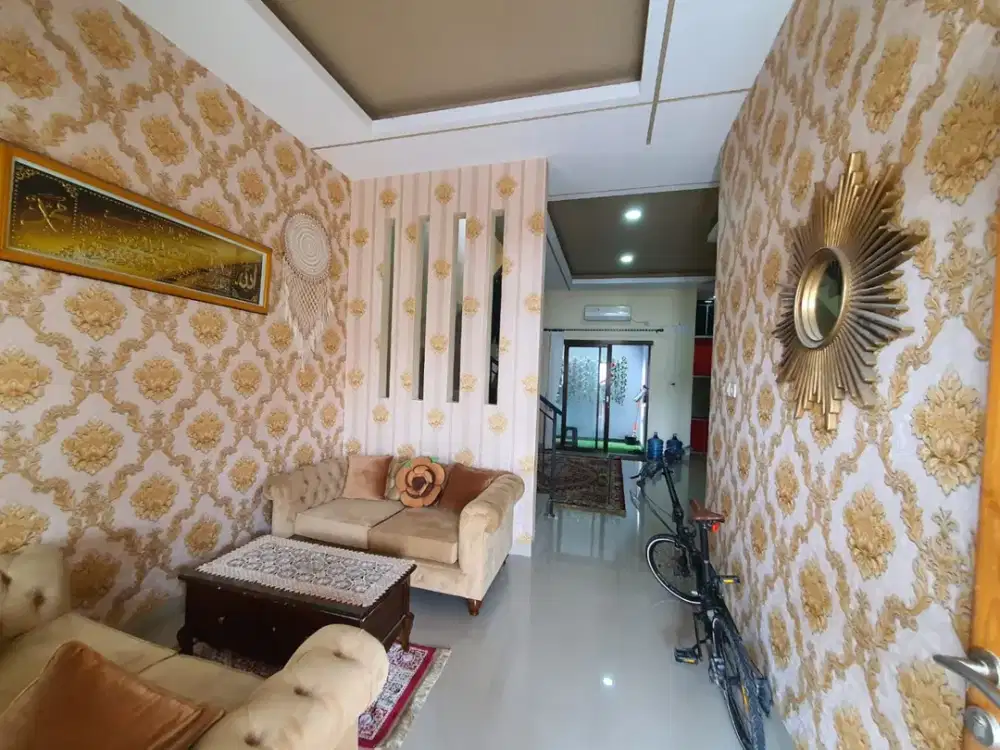 Dijual rumah minimalis 2Lantai Full Lokasi Bulevar Hijau Kota Harapan Indah Bekasi