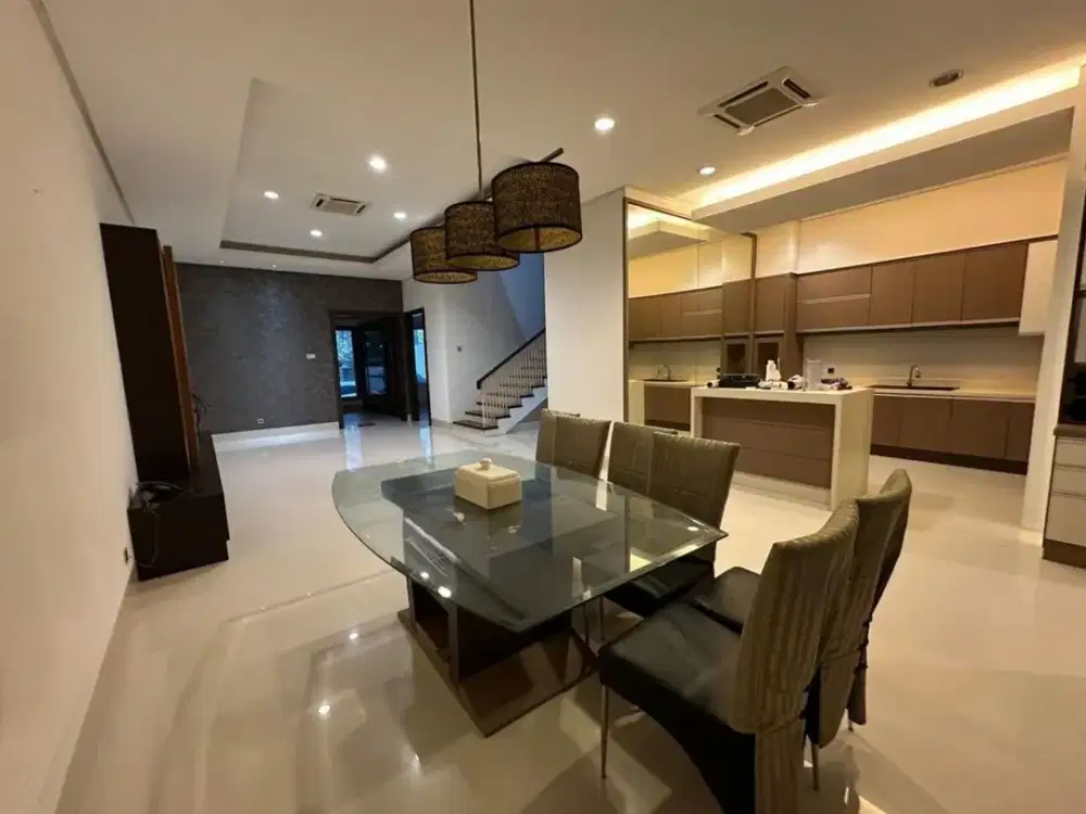 Rumah Camar Elok PIK 8x23 184m2 4+2KT SHM Semi Furnished Siap Huni