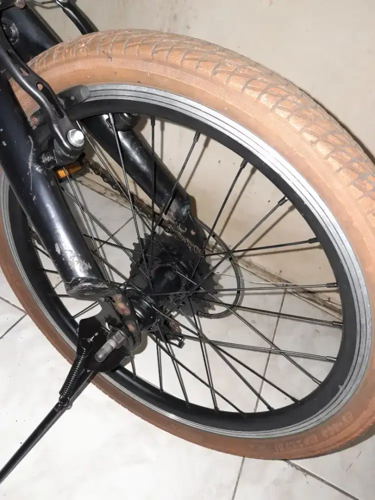 Sepeda lipat ukuran 20.folding
