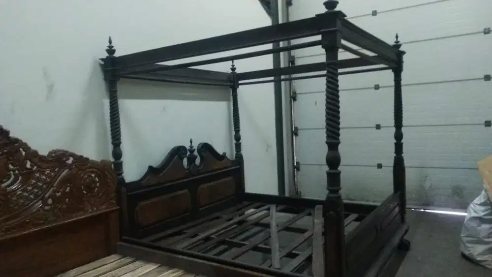 Dipan Kasur Jati Tua Vintage NEGO