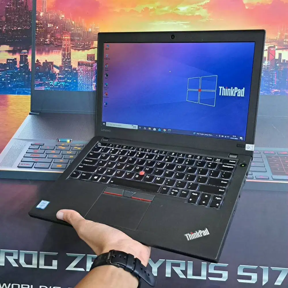 Lenovo ThinkPad x270 intel core i7-6500U RAM 8GB SSD 256GB