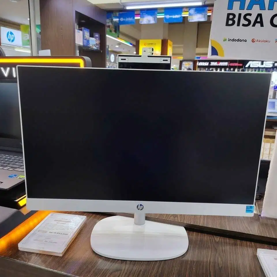 PC HP AIO 24-CR0200D I3-1315U 8GB 512GB SSD 23.8 Inch WIN 11 + OHS WHI