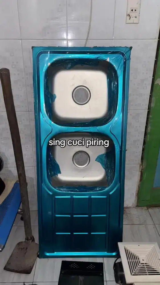 sing cuci piring masih baru