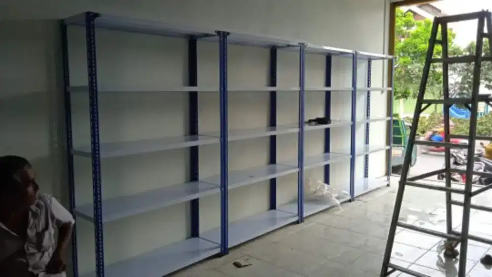Rak besi rak buku rak siku