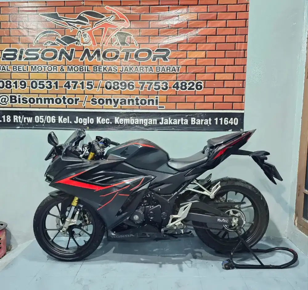 ISTIMEWA KM 6RB ! HONDA NEW CBR FACELIFT USD LED 150 TAHUN 2021 HITAM