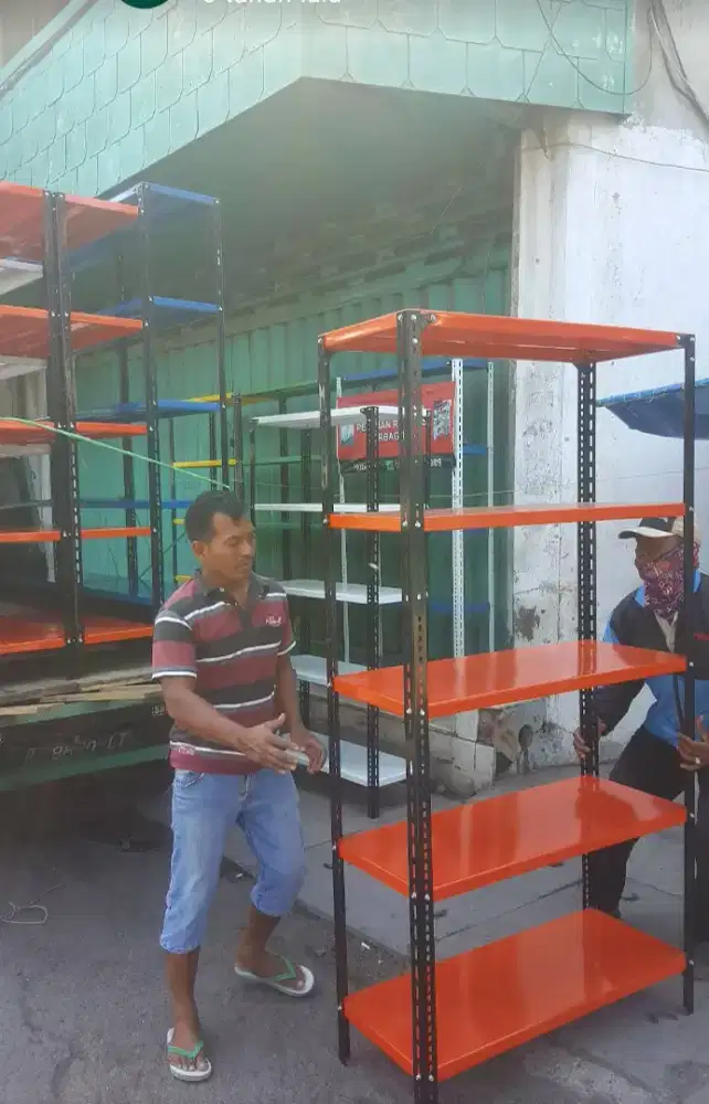 Rak besi rak spesial tempat barang