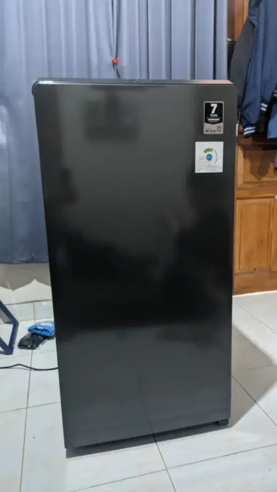 Kulkas 1 pintu Aqua AQR D185 MDS