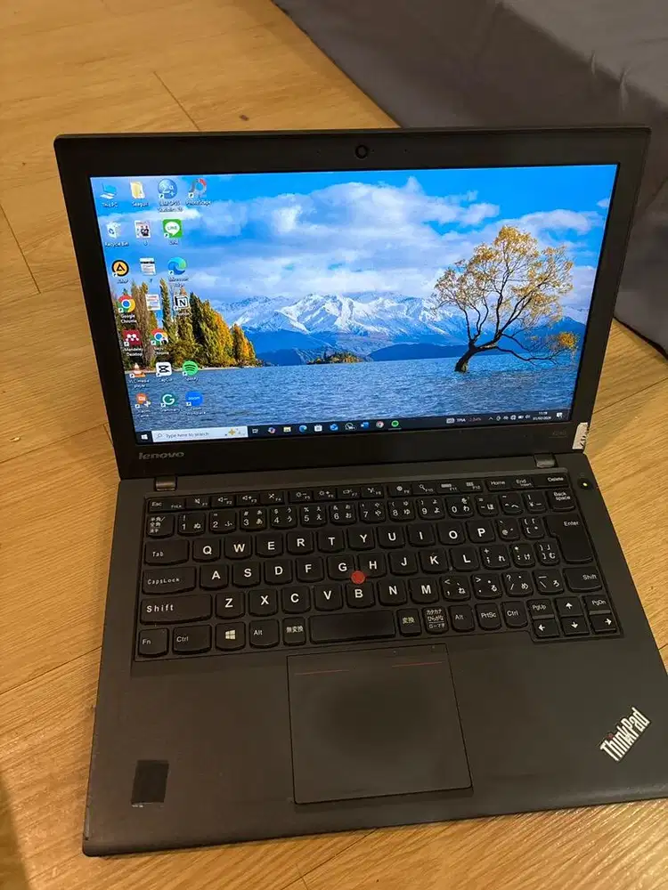 LAPTOP LENOVO X240 Corei5 SSD128 Siap pakai