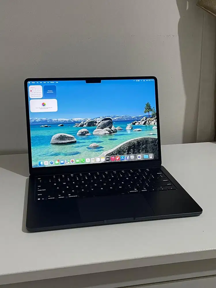 MacBook Air 2025 M4 13 inch 16/256