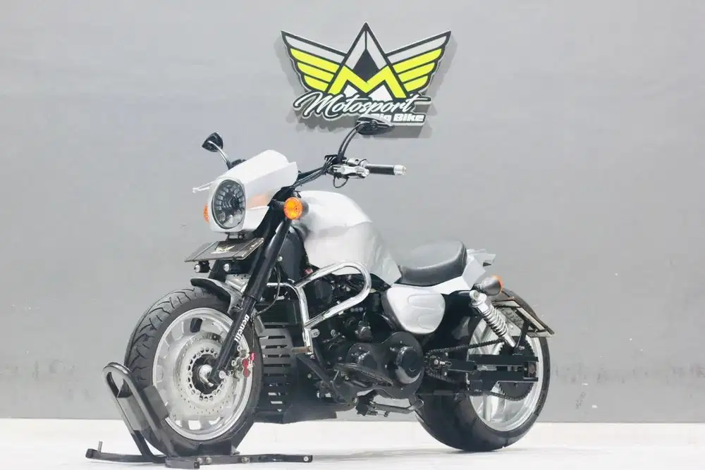 Benelli Motobi 200 EVO 2019 custom like new Z250 CBR250 MT25 versya250