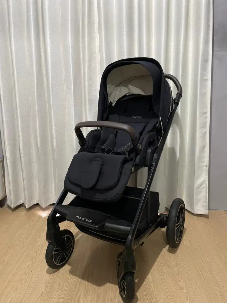 Nuna Mixx Next stroller + Carry Cot