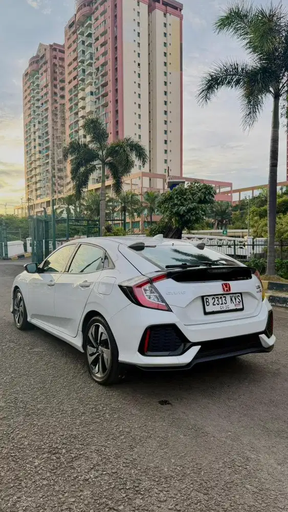 #Tony Mobil# Honda Civic E Hatchback 2019 Putih