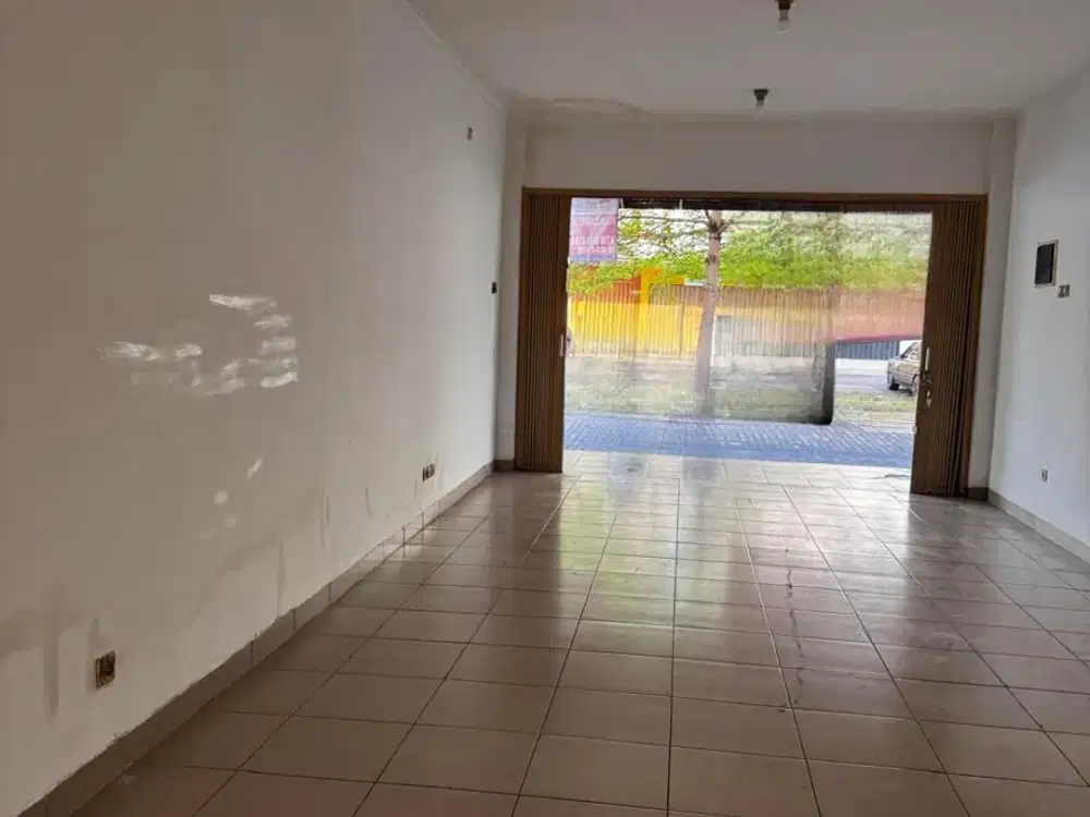 Dijual ruko bagus di duta bumi harapan indah bekasi.
