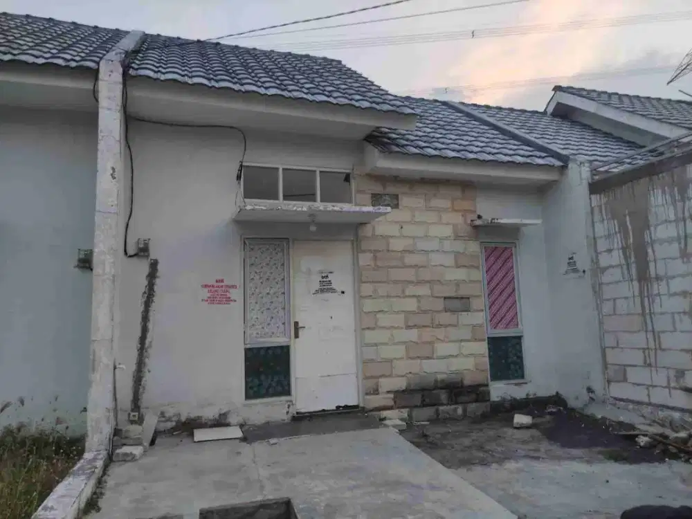 DIJUAL RUMAH 

PERUM GRAND KEDAMEAN REGENCY BLOK BF NO 09
KEL. : SIDORAHARJO
KEC  : KEDAMEAN
KAB  : GRESIK