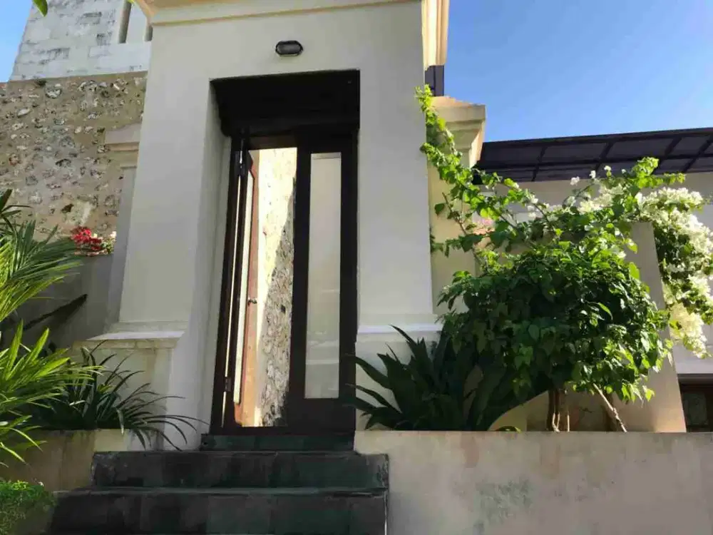 VILLA MEWAH OCEAN VIEW JIMBARAN KUTA SELATAN BALI