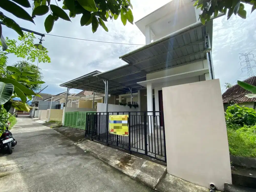 Rumah Murah 2 Lantai Dibawah 1 M Dekat Obelix Village