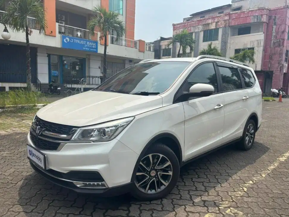 DP MURAH - Wuling Cortez 1.5 CT Lux Bensin AT 2020 Putih