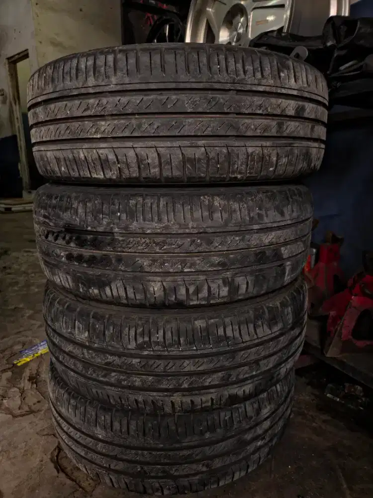 Ban Dunlop Enasave EC330 185 55 R16