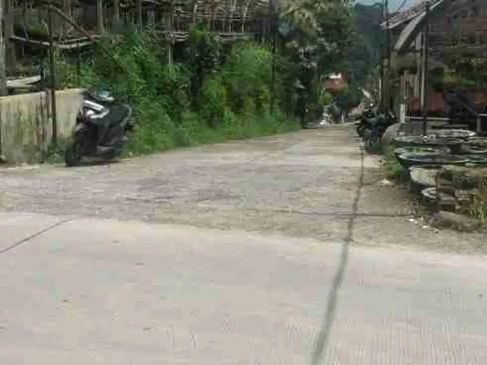 lahan murah cocok untuk villa, kafe. kebun di Cihideung Lembang