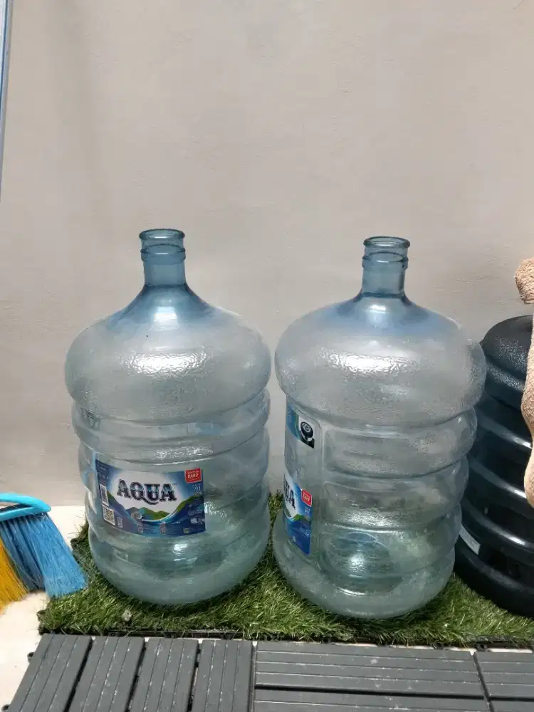 Dijual galon Aqua original