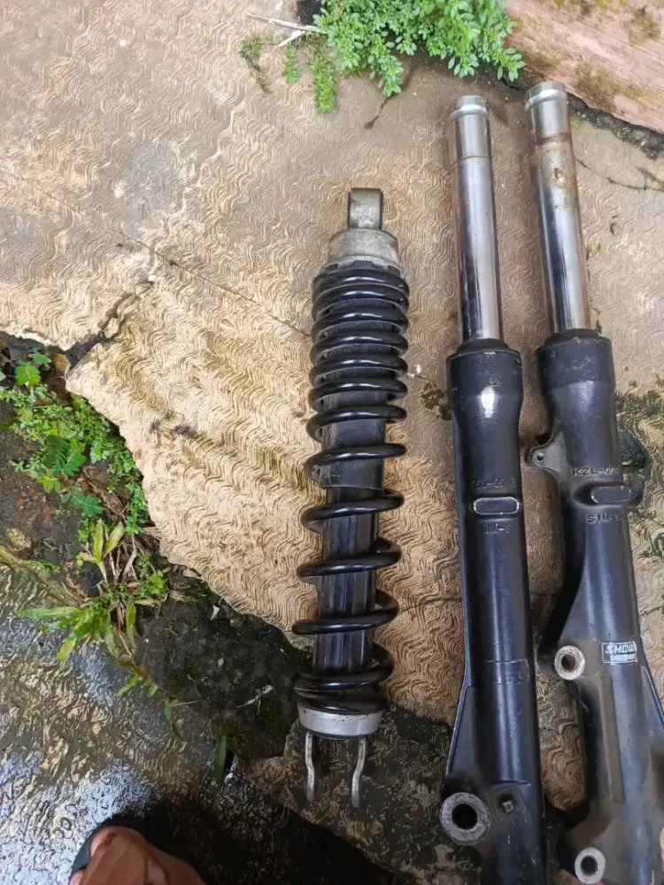 Shock depan dan belakang original vario