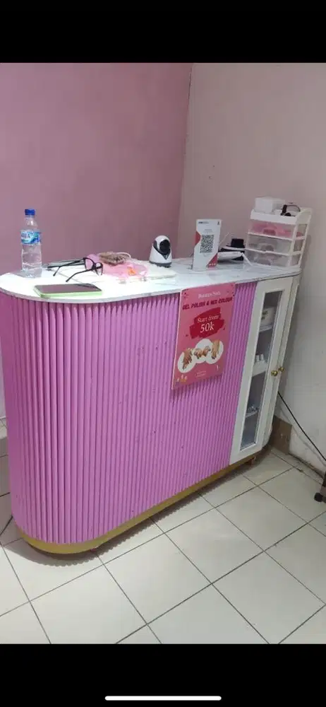 Meja Kasir Pink