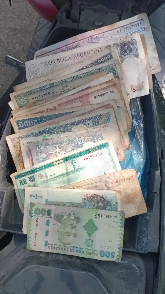 Uang kuno asing harga 10 ribu perlembar