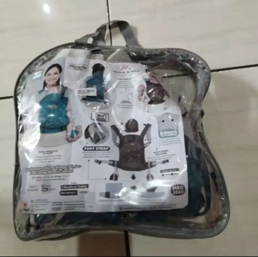 Gendongan bayi M-shape 3 in 1 foot strap