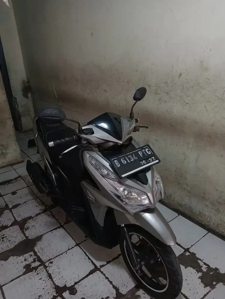 dijual honda vario kzr tahun 2012