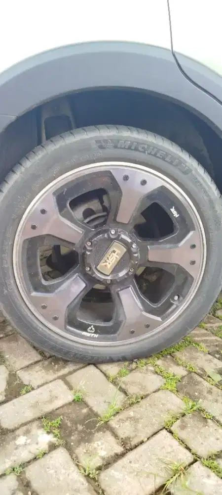 Jual velg 20 merk HSR wheel + ban untuk captiva