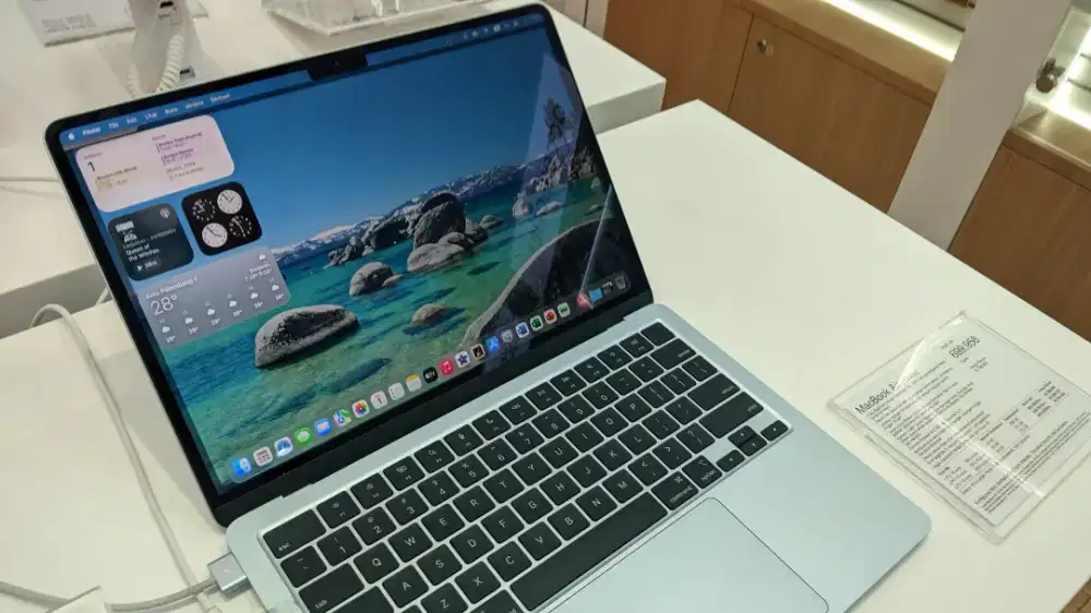 Kredit MackBook Pro 14inc M4 16GB